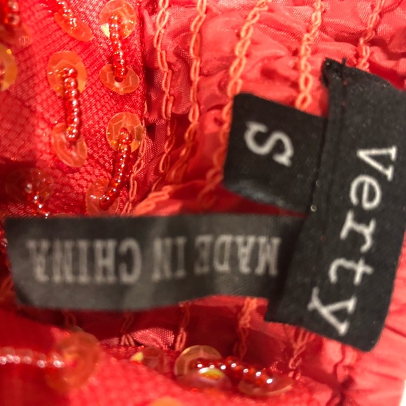 VERTY party/prom dress in Coral colour. Size S - Picture 2 of 9